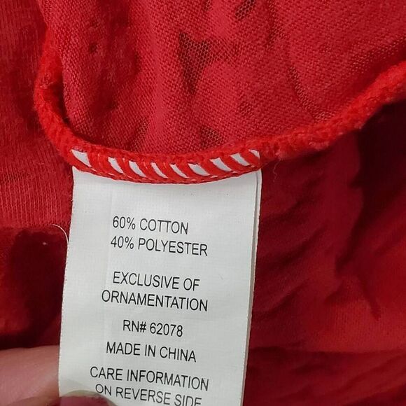 Katie's Kloset Medium Red Burnout hi-low Top - Picture 4 of 5